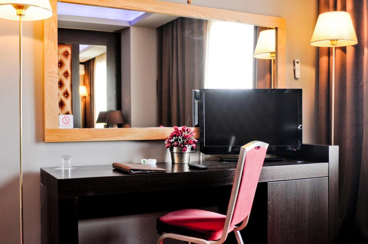 Hotel Doro City Tirana Kültér fotó