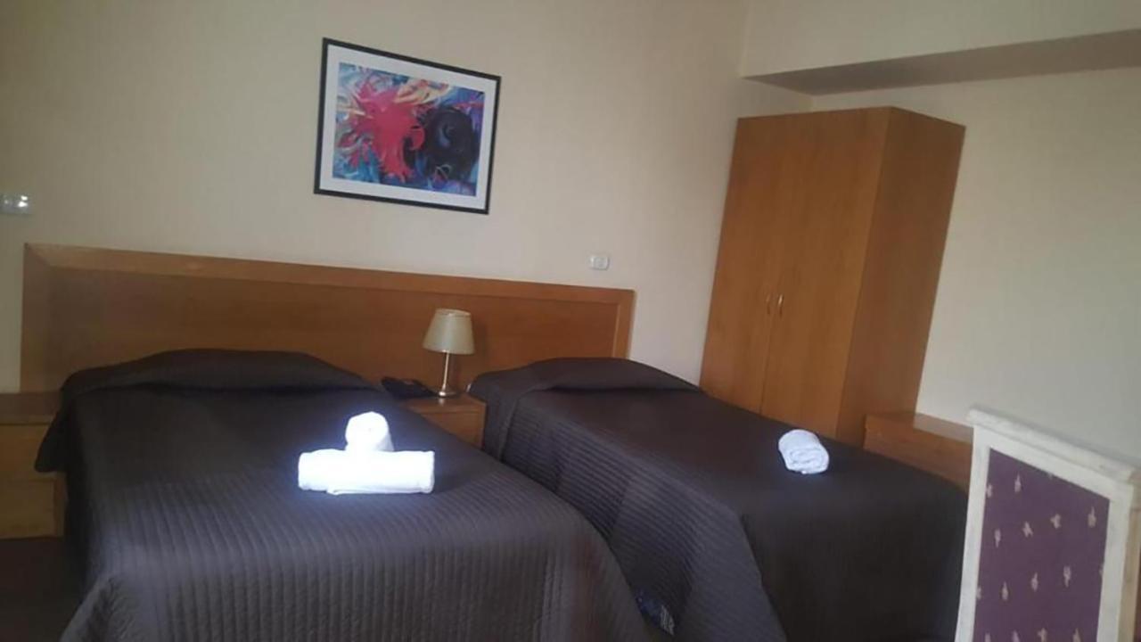 Hotel Doro City Tirana Kültér fotó