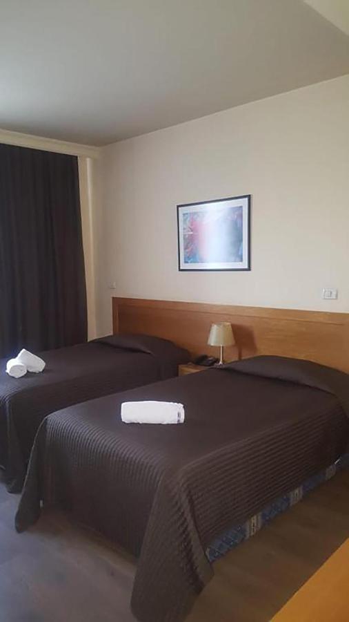 Hotel Doro City Tirana Kültér fotó
