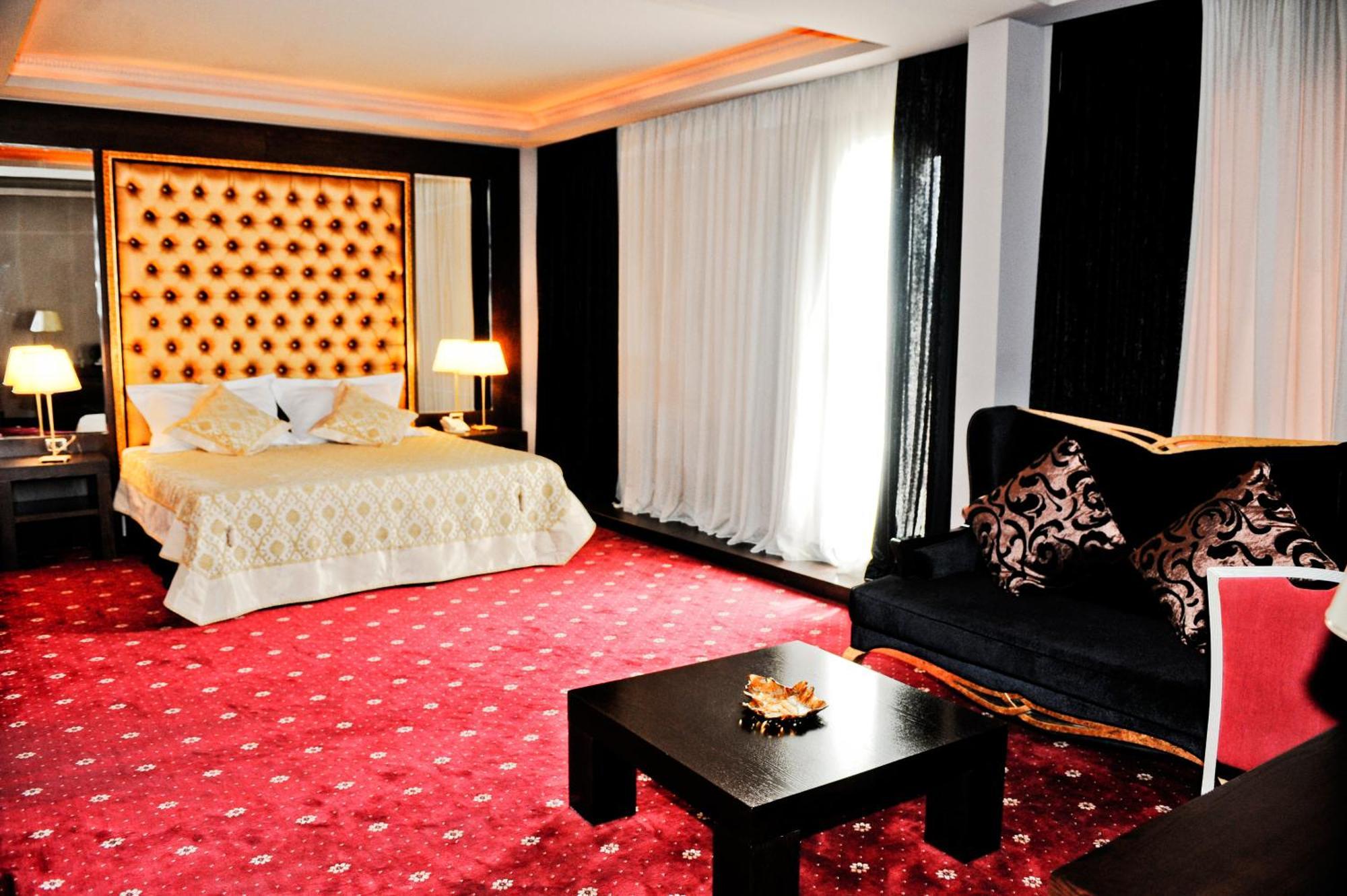 Hotel Doro City Tirana Kültér fotó