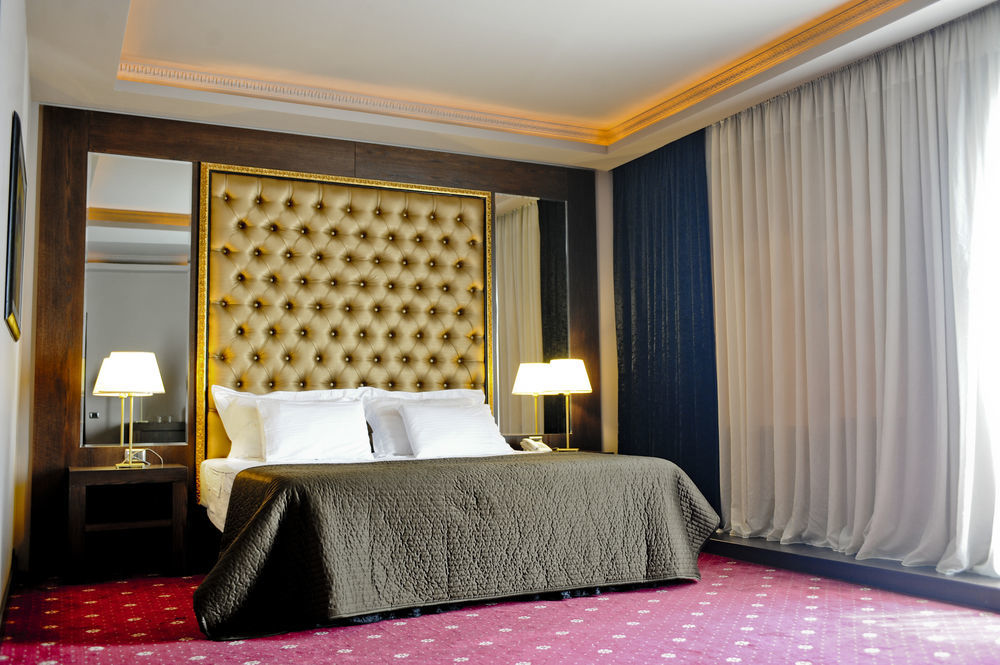 Hotel Doro City Tirana Kültér fotó