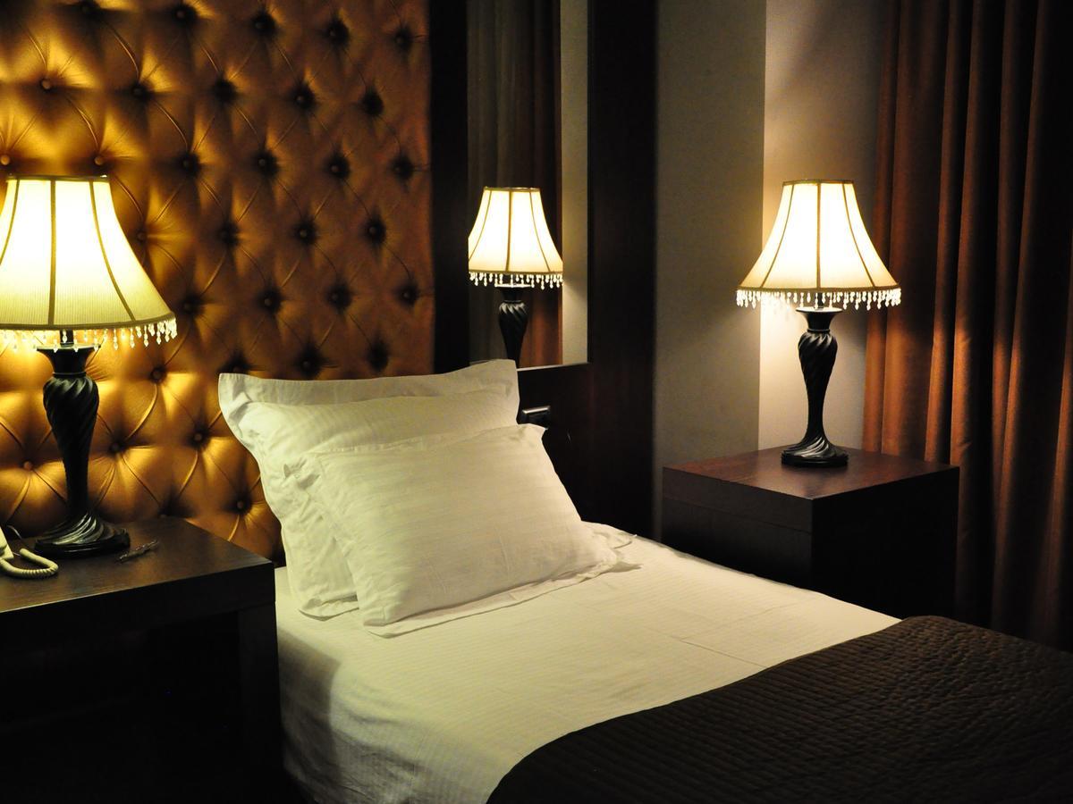 Hotel Doro City Tirana Kültér fotó