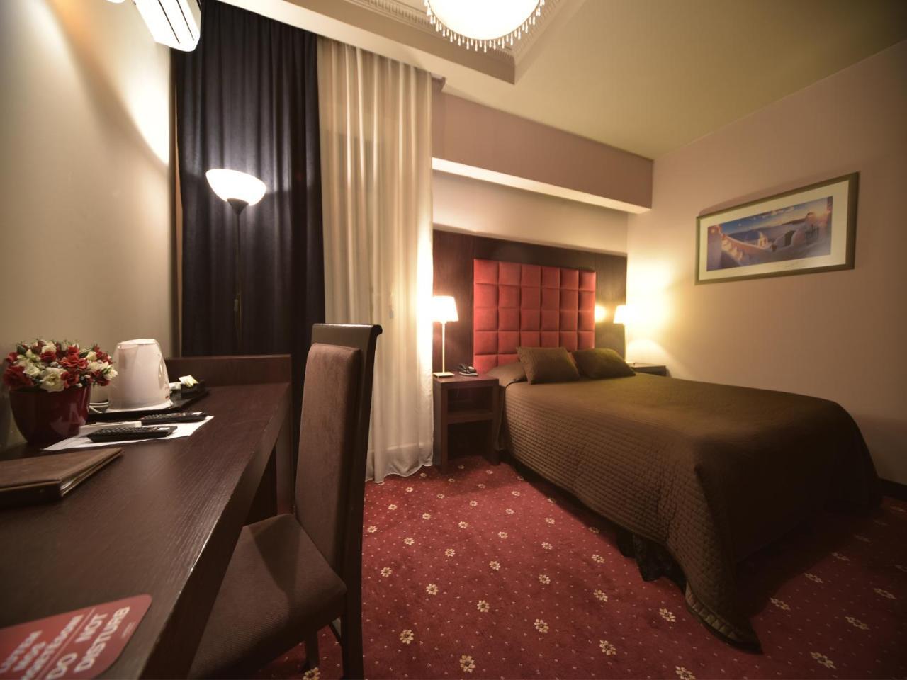 Hotel Doro City Tirana Kültér fotó